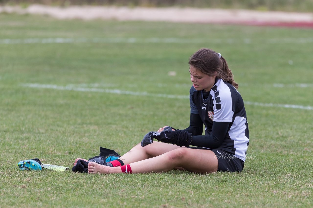 Bild 389 - Frauen Grossenasper SV - SV Steinhorst/Labenz : Ergebnis: 1:3